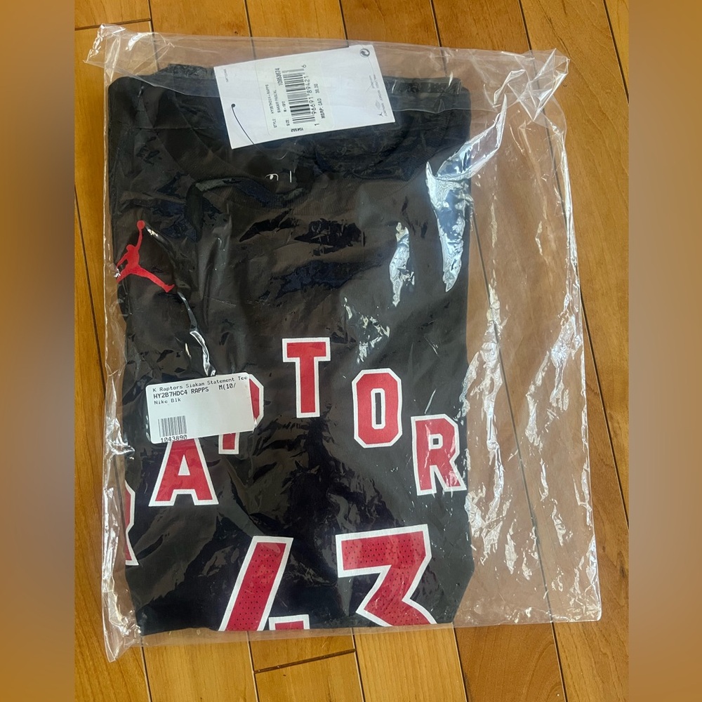 NWT Nike NBA kids Toronto Raptors M 10-12 - Picture 2 of 8